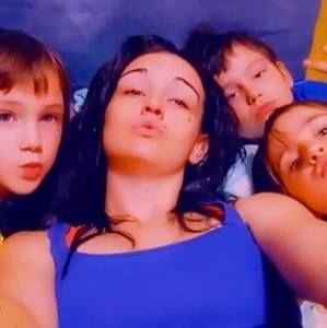 Meet your Posher, Taylor